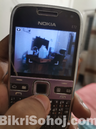 Nokia E72